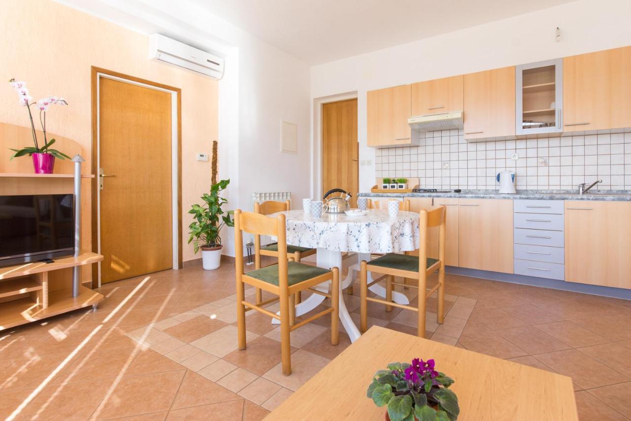 Villa Paradiso Punat Ngoại thất bức ảnh